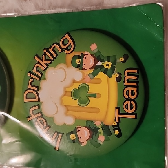 NEW IN PACKAGE ST PATRICK'S DAY BUTTONS - Picture 3 of 4